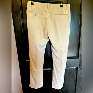 Men’s under armour dress pants, khaki